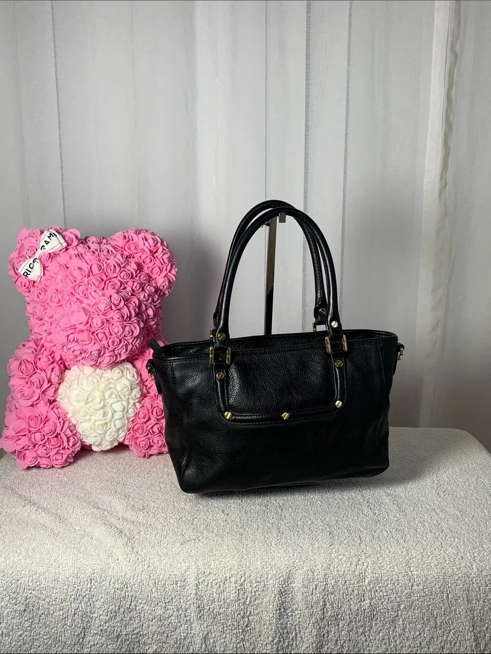 GUC Tory Burch Amanda Satchel L 13” x H 8” x D 4” Drop 18”